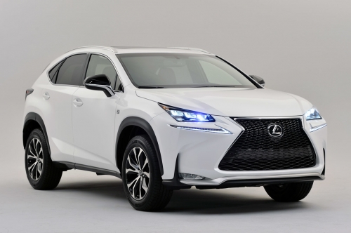 Lexus NX новое слово в классе кроссоверов